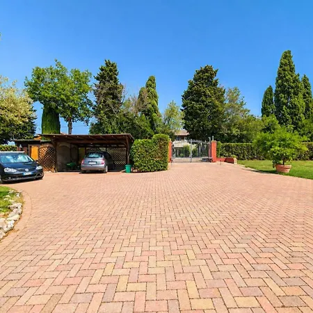 Daire Relax E Pace Panorama Giardino Privato Wifi Ac