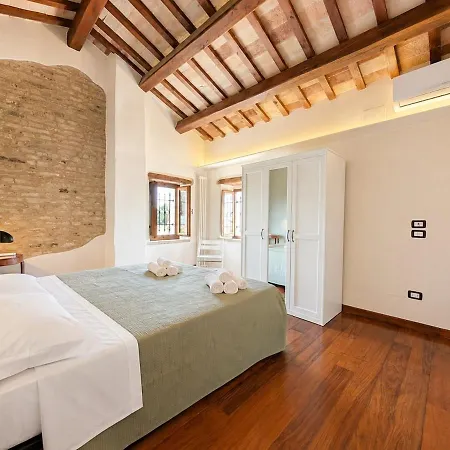Relax E Pace Panorama Giardino Privato Wifi Ac Daire